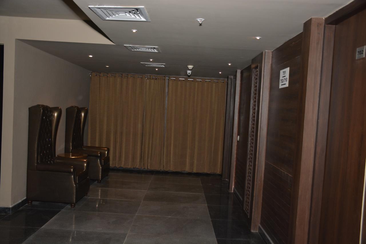 Hide Away Suites 노이다 외부 사진