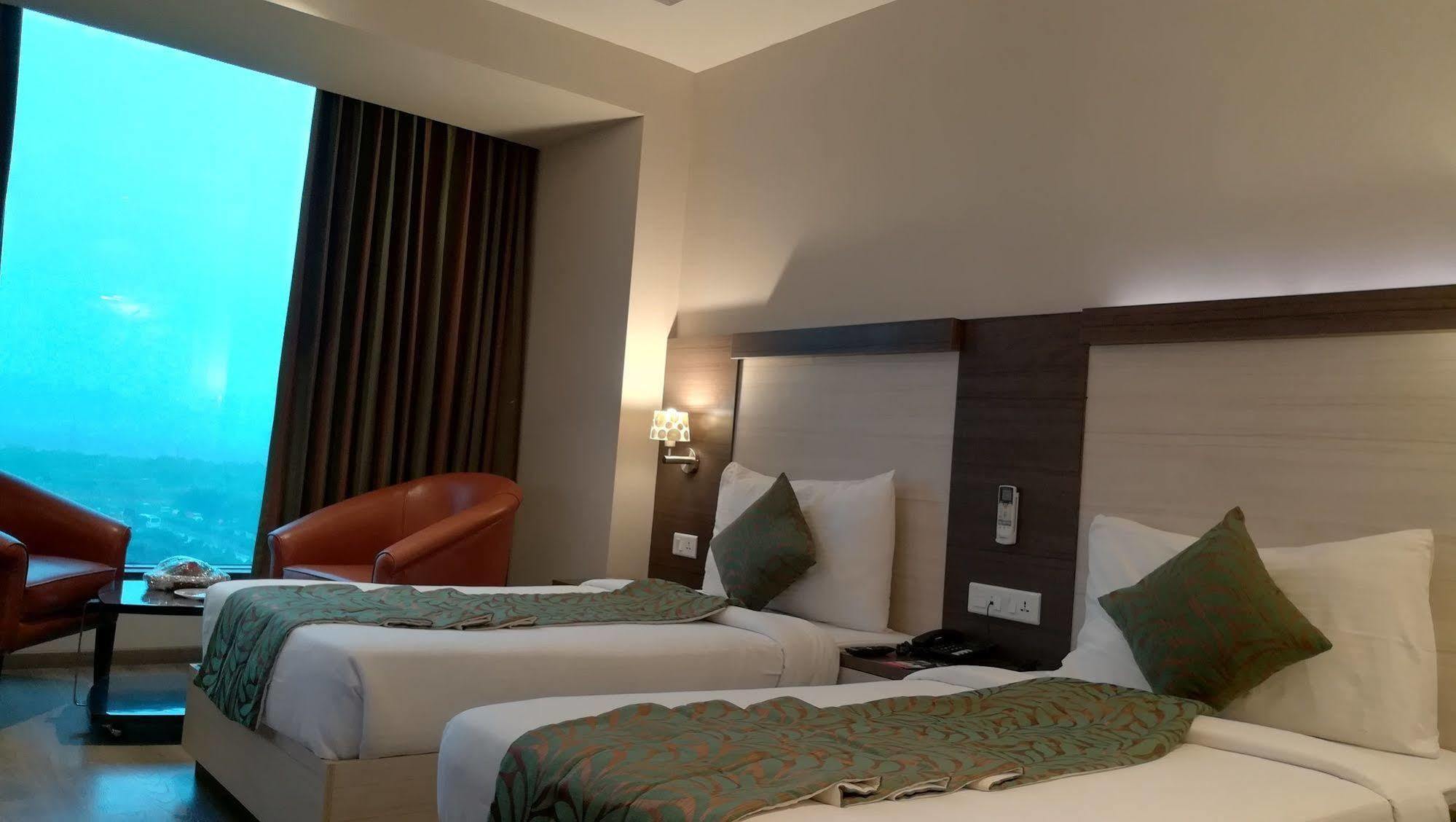 Hide Away Suites 노이다 외부 사진
