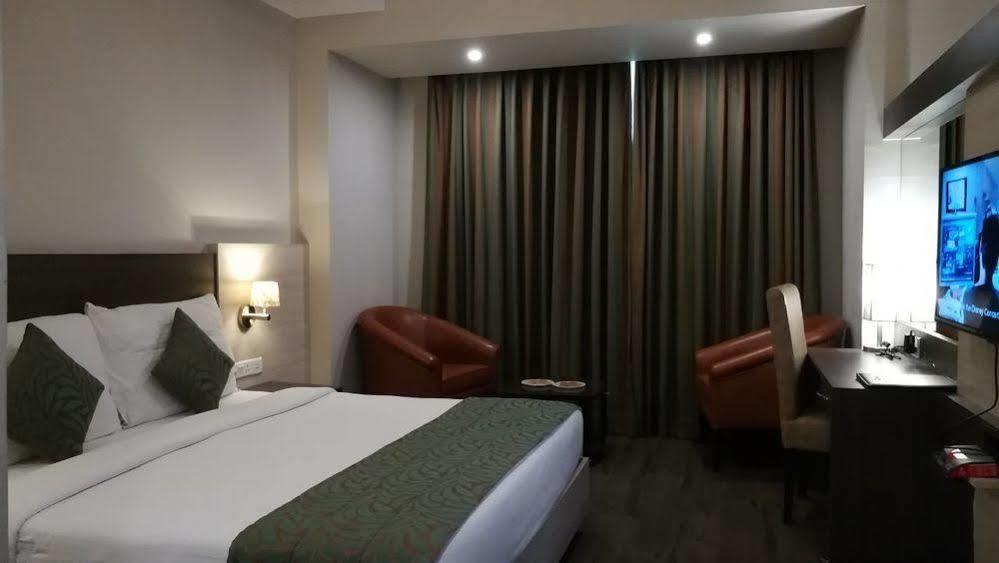 Hide Away Suites 노이다 외부 사진